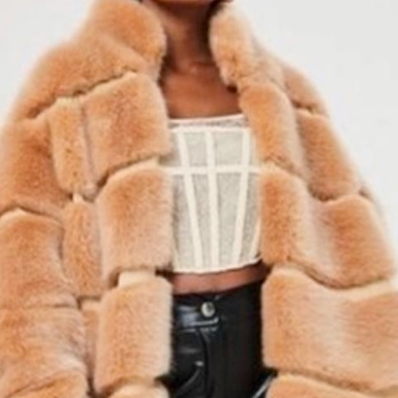 MISSGUIDED FAUX FUR COAT. Sable (Tan). Size 14. Maxie Length. New Condition - Picture 11 of 12